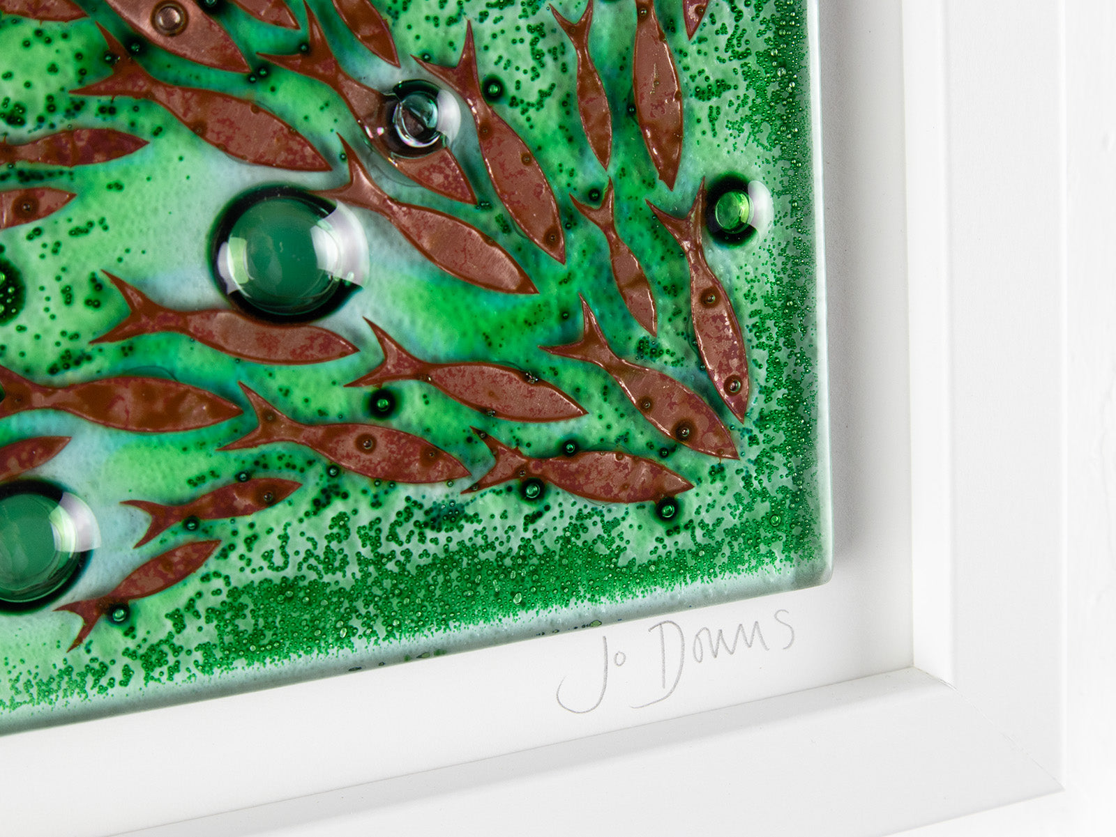 Artisan Swimming Fish Medium Art Frame - Green