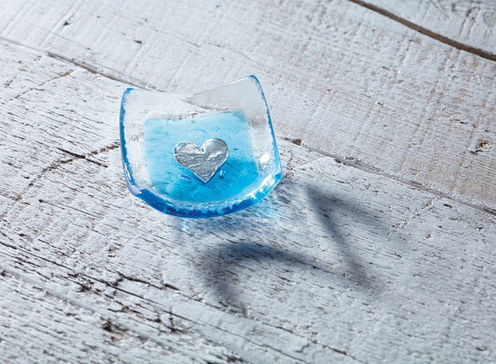 Photo of silver heart &amp;amp; turquoise 6cm earring dish